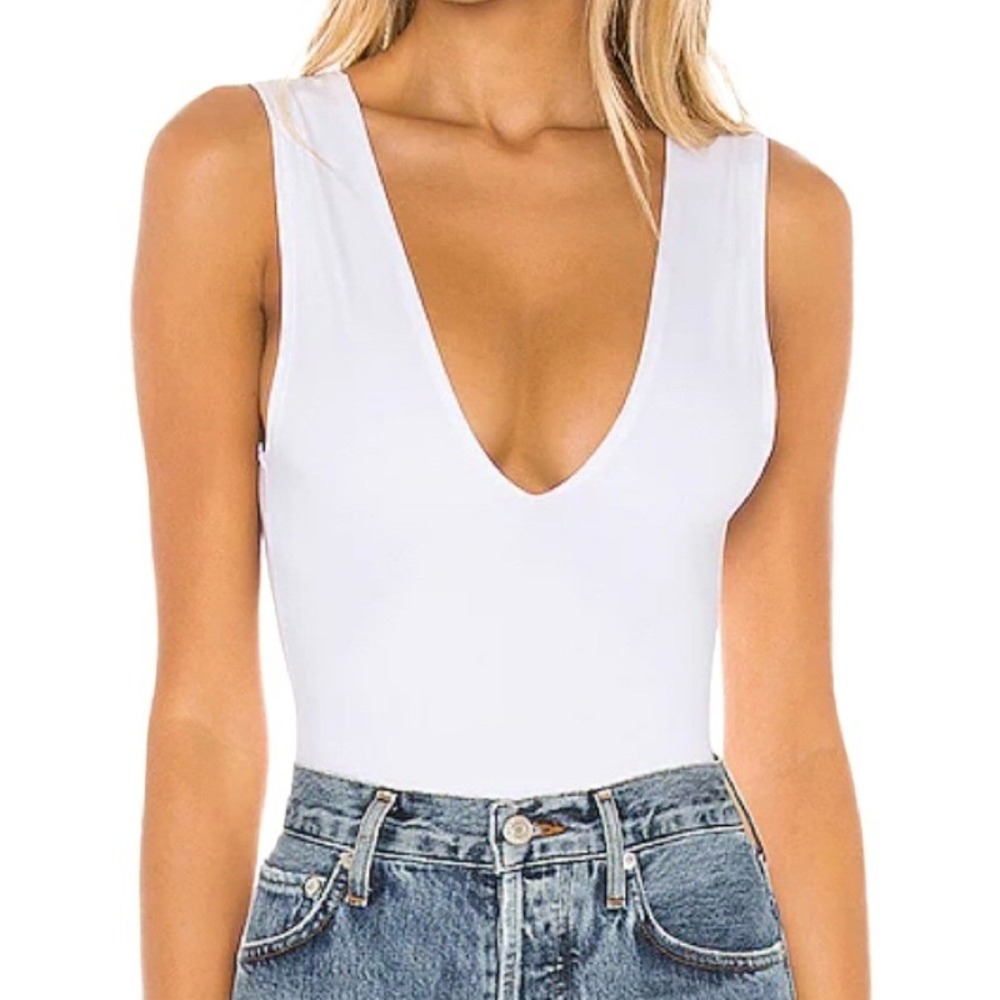 FREE PEOPLE NWT XL Keep It Sleek Bodysuit‎ White V-Neck Thong Snap Minimalist